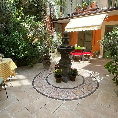 Porta Rossa *