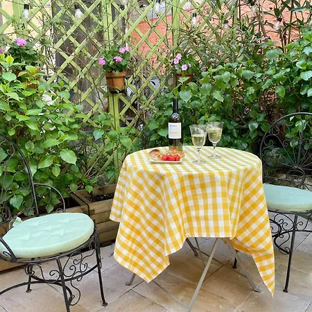 Porta Rossa * 오게비오